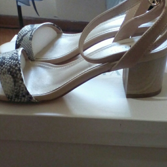 Dress sandals ,Kani natural snack q - Picture 3 of 4